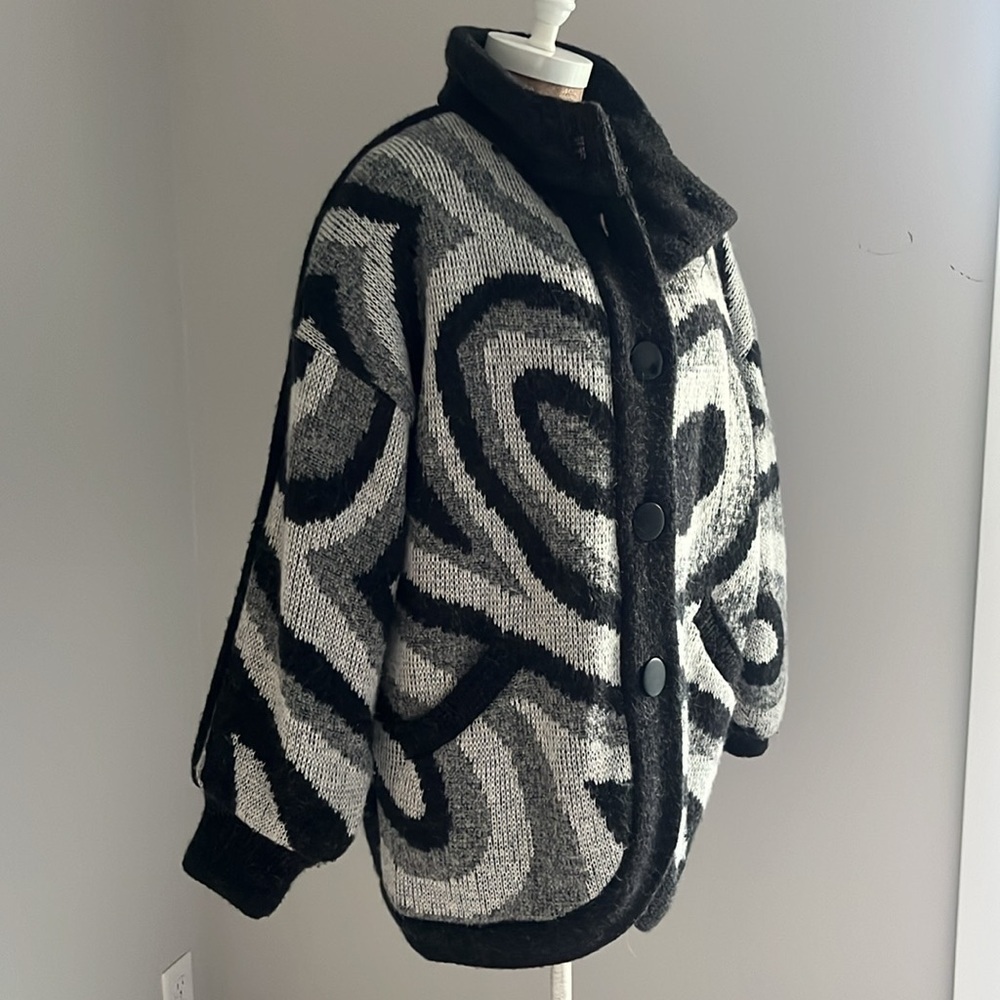 Vintage GALLERY Abstract Swirl Knit Coat Jacket Medium - Picture 7 of 11